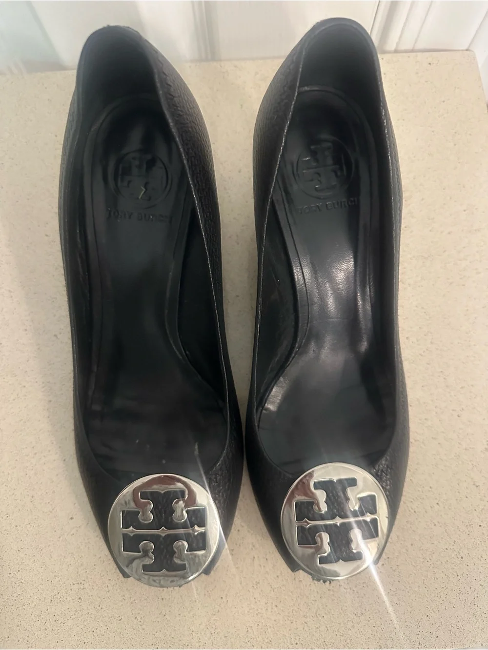 Tory Burch Black Leather Wedge Pumps with Silver Logo Women’s